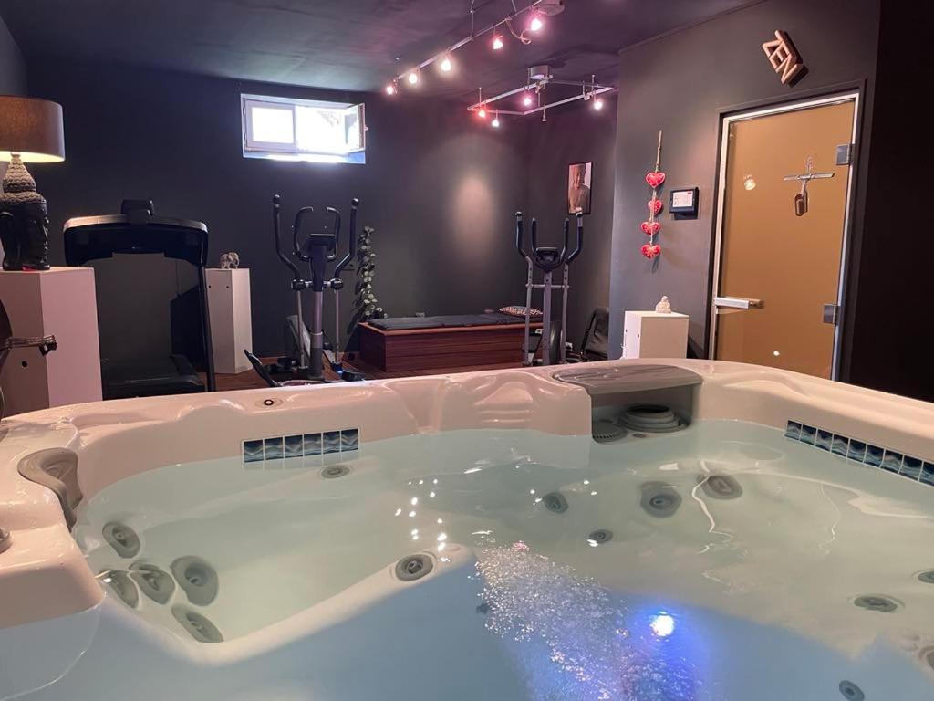 Gite A La Campagne Les Grandes Maisons Espace Jacuzzi Hammam Spa Lorris Ngoại thất bức ảnh