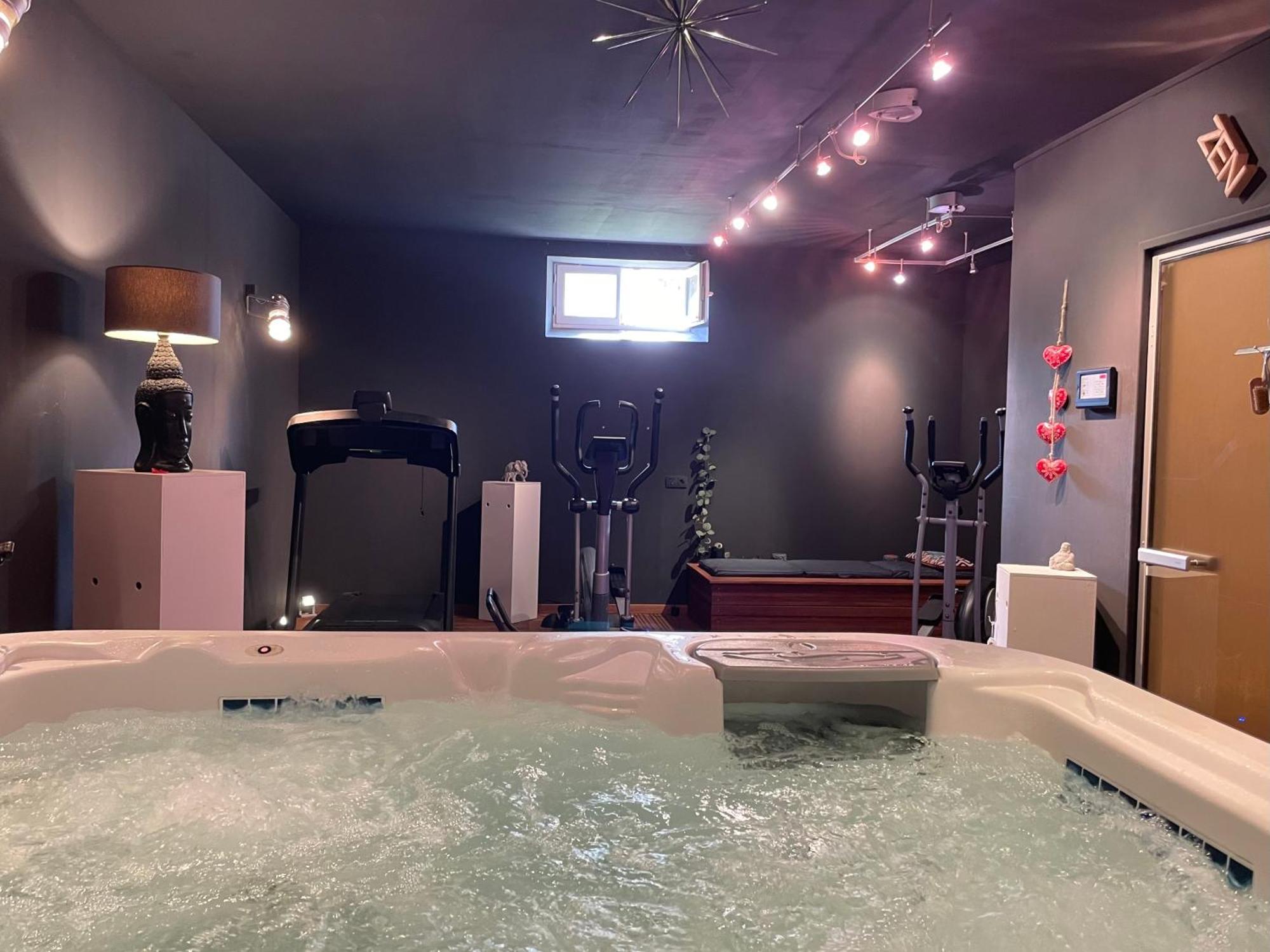 Gite A La Campagne Les Grandes Maisons Espace Jacuzzi Hammam Spa Lorris Ngoại thất bức ảnh